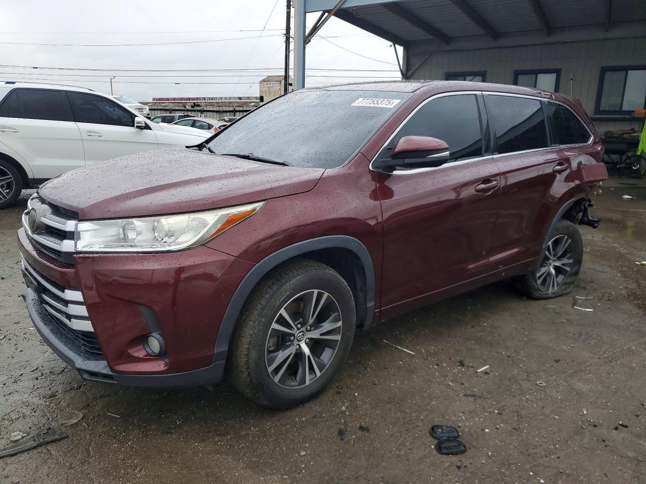 2017 TOYOTA HIGHLANDER