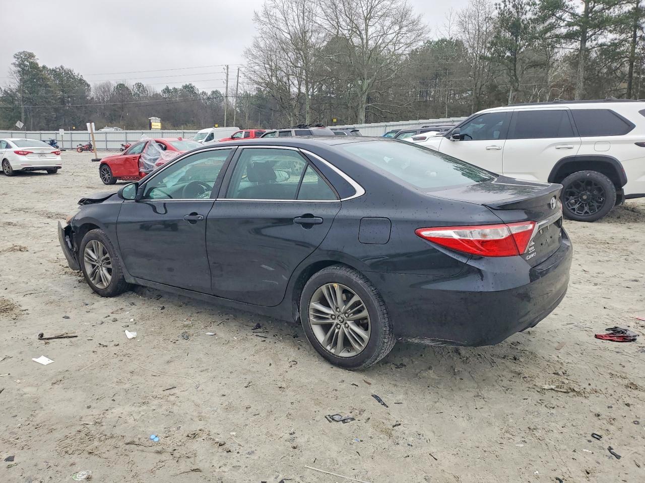 2015 TOYOTA CAMRY