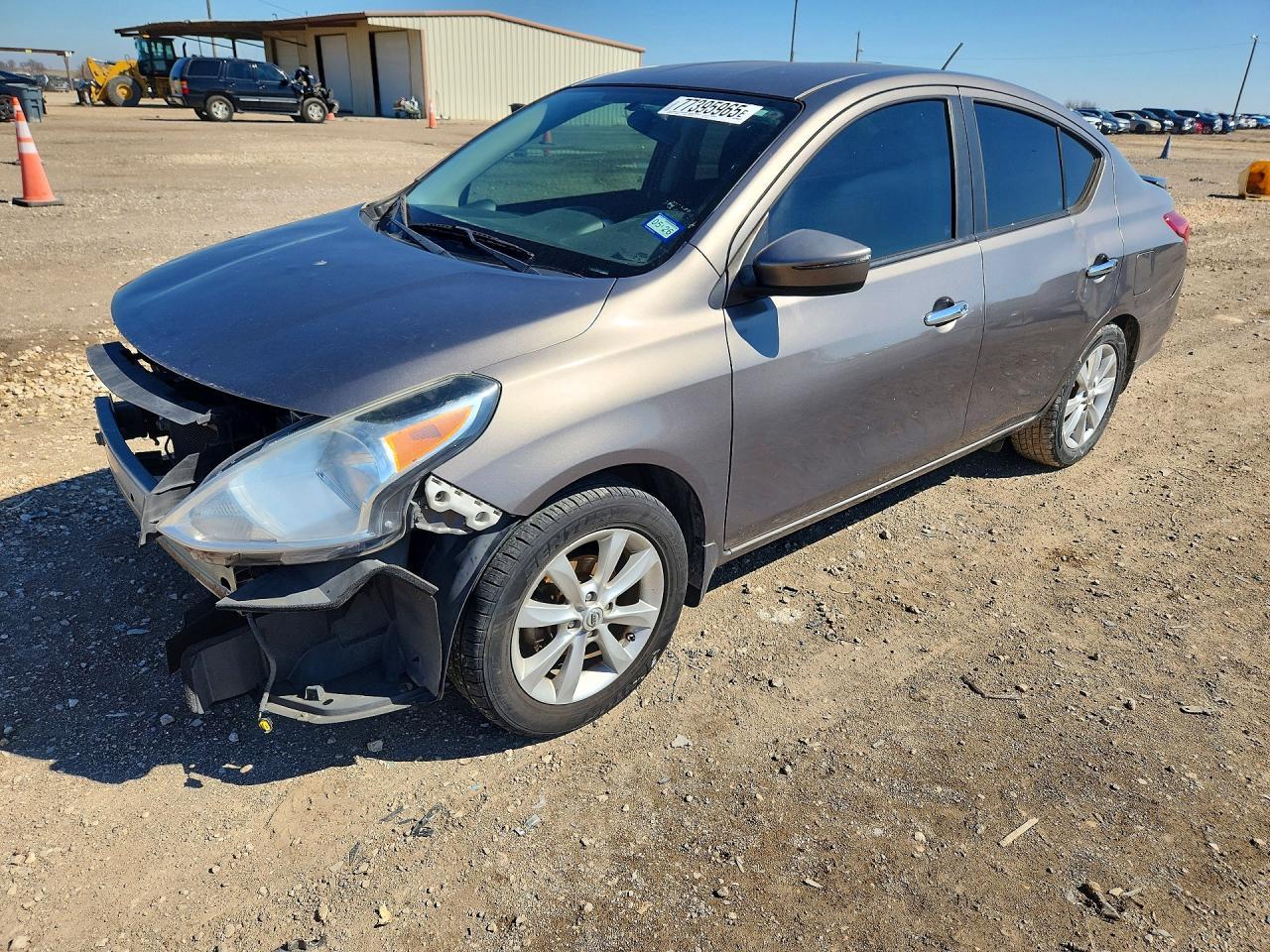 2015 NISSAN VERSA