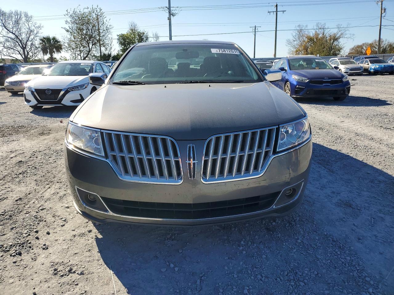2010 LINCOLN MKZ