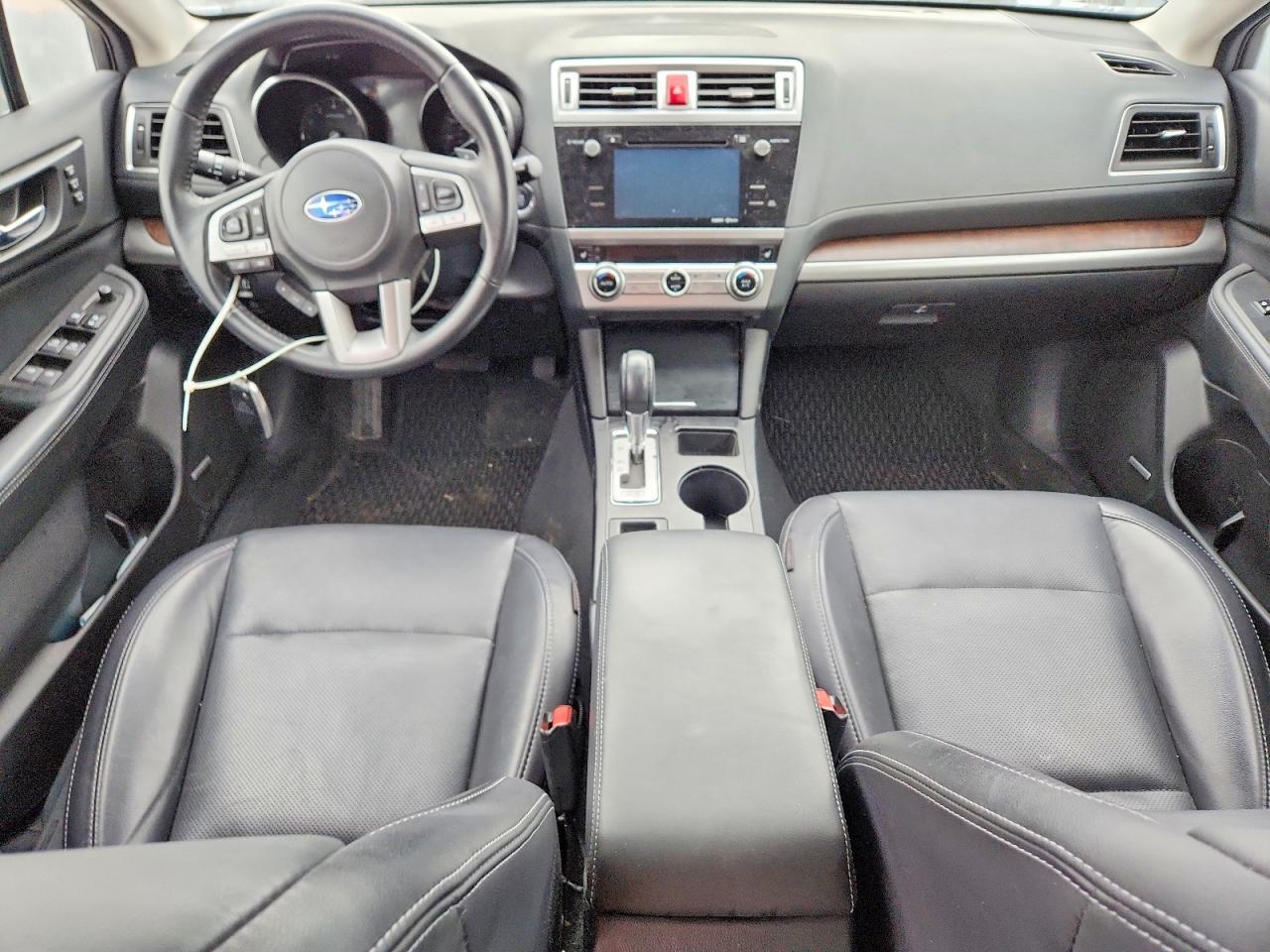 2017 SUBARU Outback