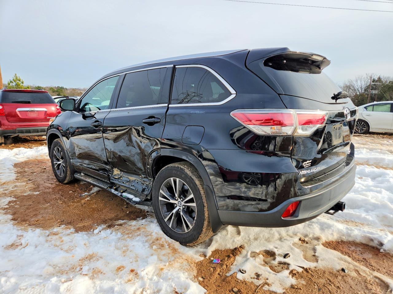2016 TOYOTA HIGHLANDER
