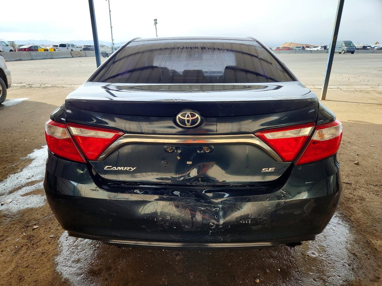 2016 TOYOTA CAMRY