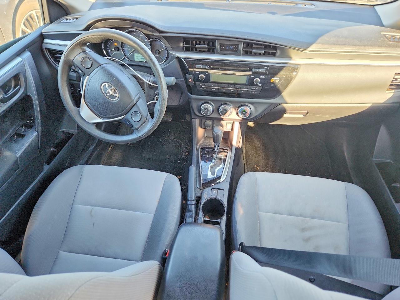 2015 TOYOTA COROLLA