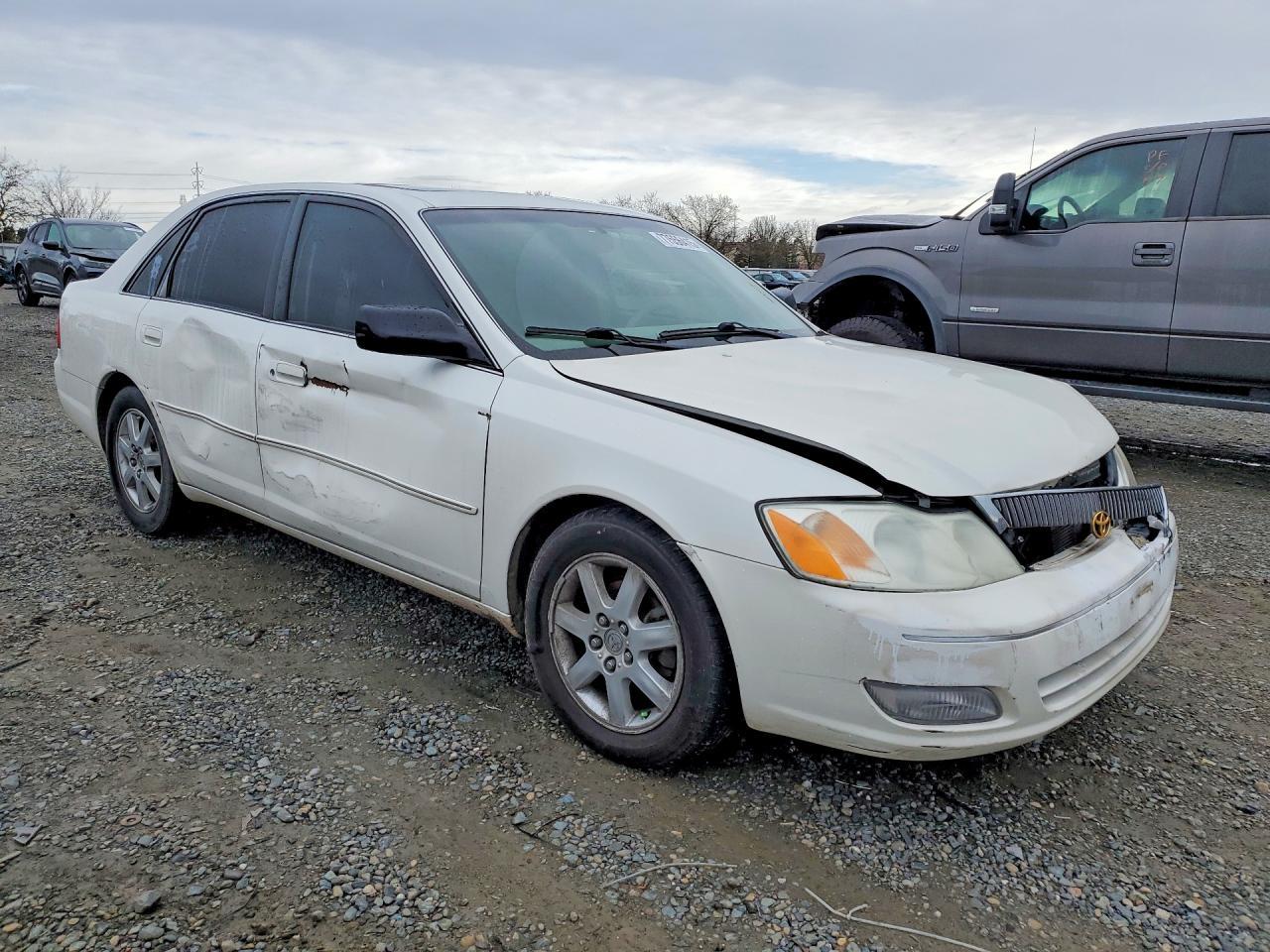 2000 TOYOTA Avalon