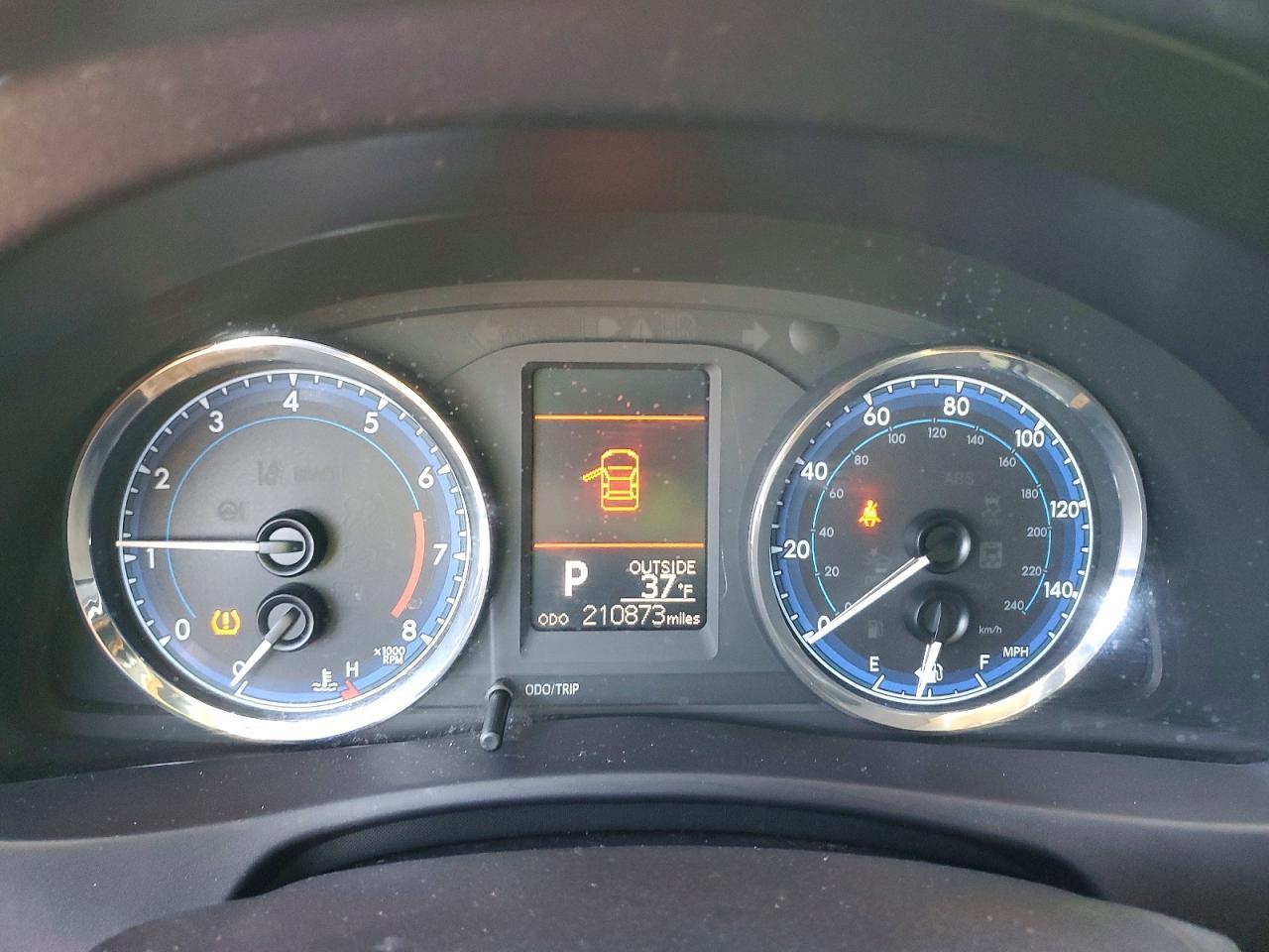 2018 TOYOTA COROLLA