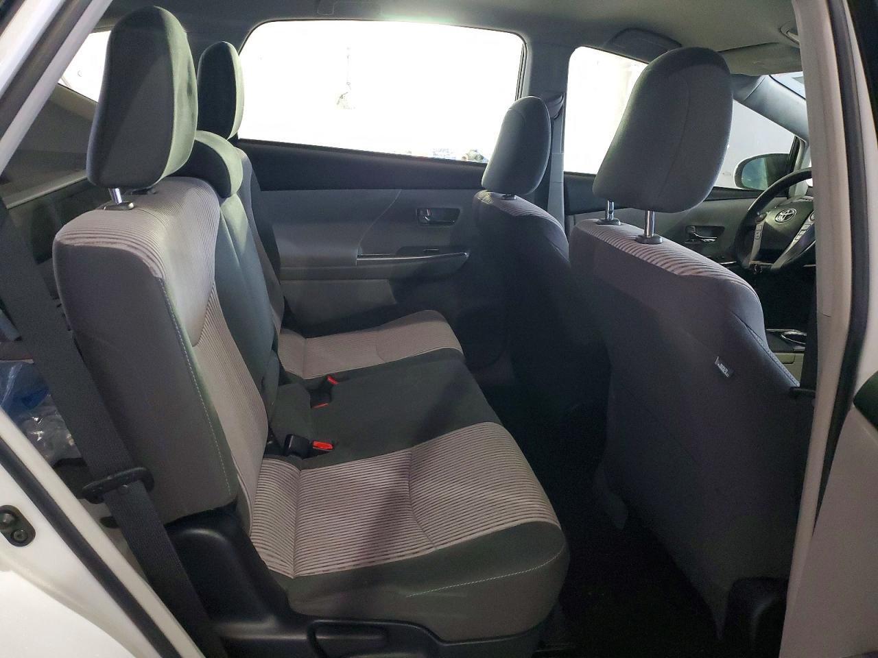 2015 TOYOTA PRIUS V