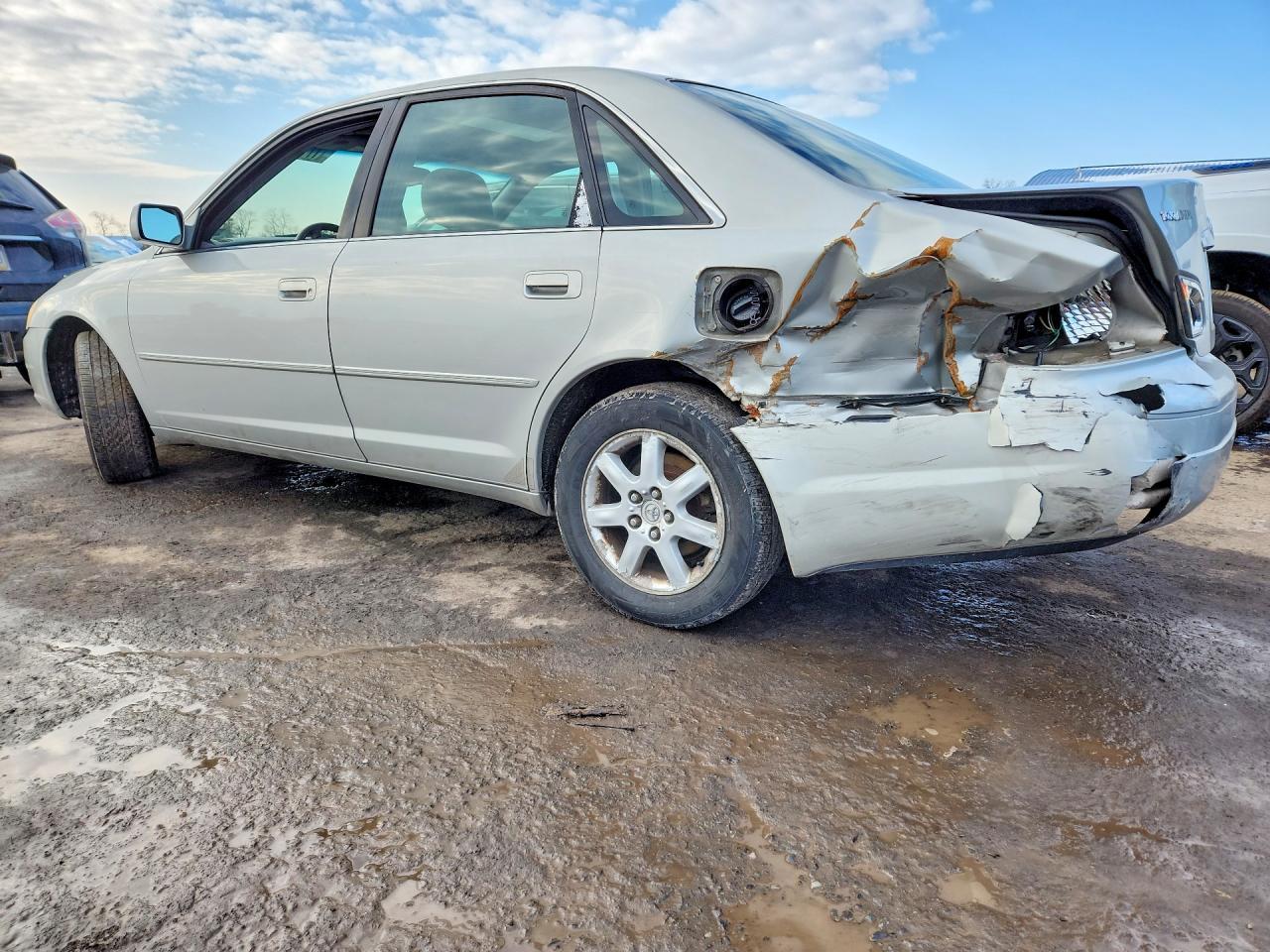 2001 TOYOTA Avalon