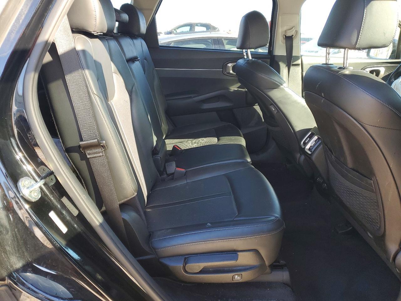 2021 KIA SORENTO