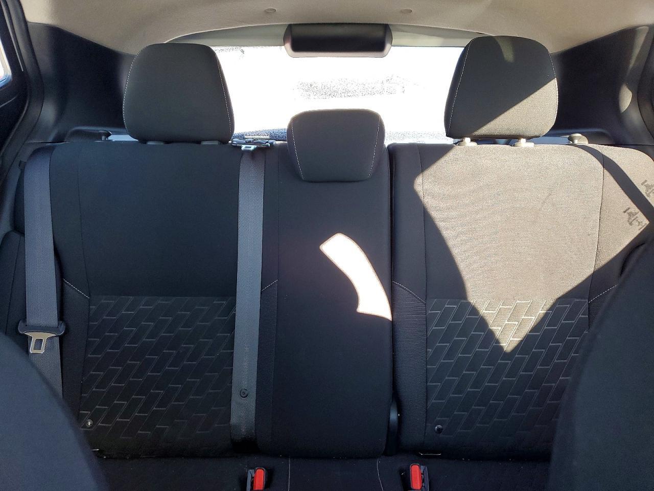 2021 NISSAN KICKS
