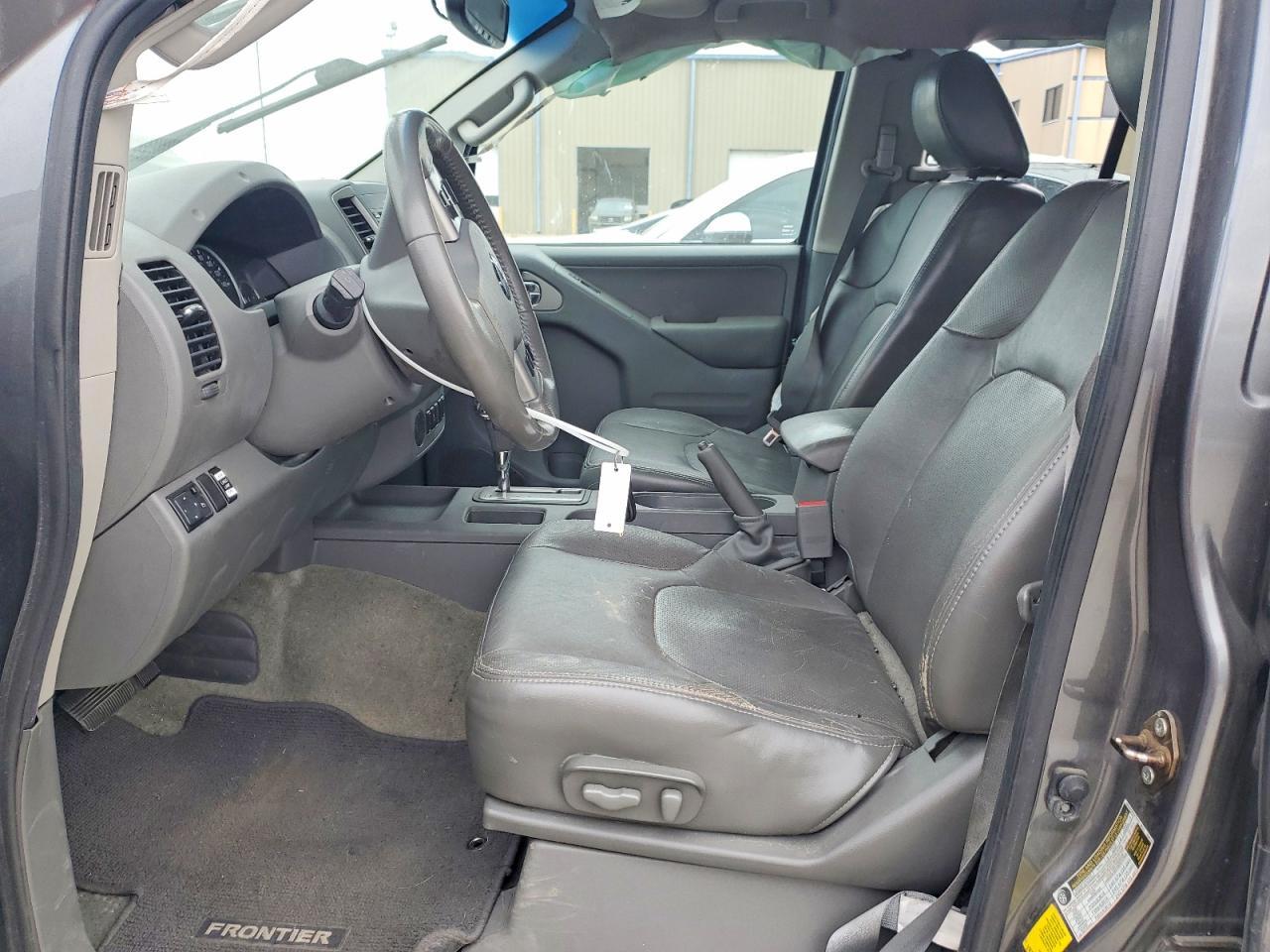2016 NISSAN Frontier