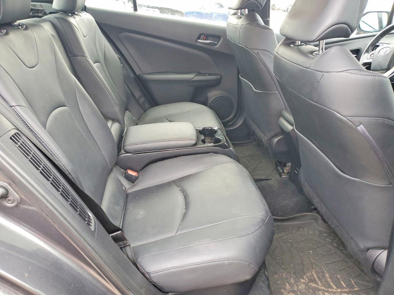 2017 TOYOTA Prius Prime