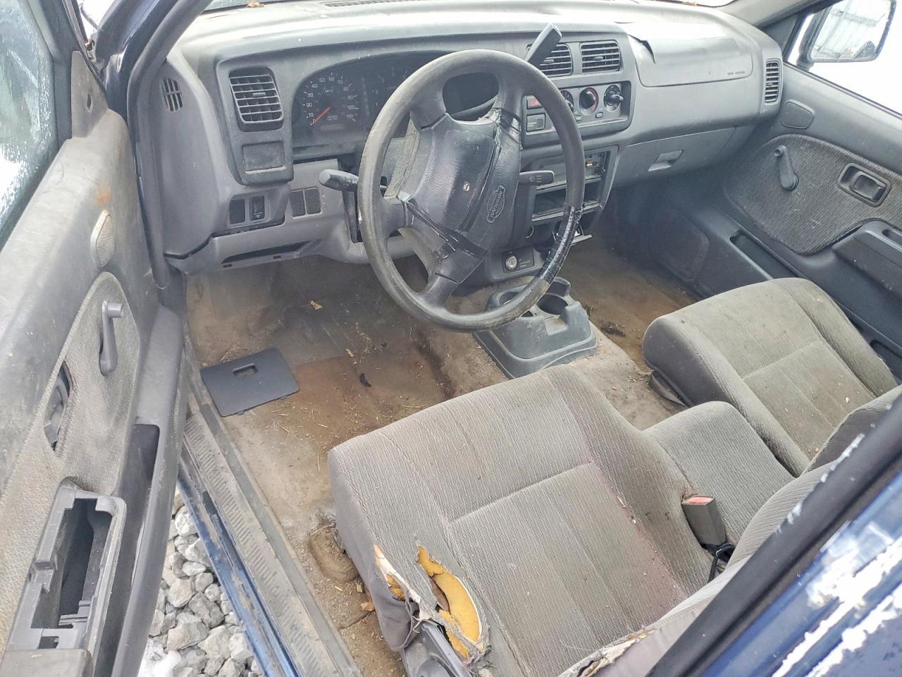 2000 NISSAN Frontier