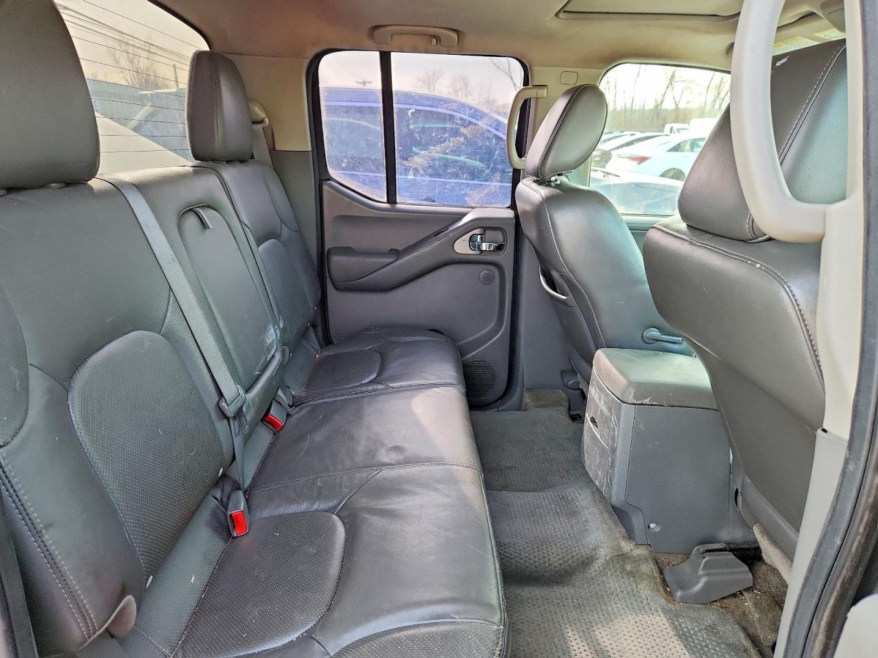 2012 NISSAN Frontier