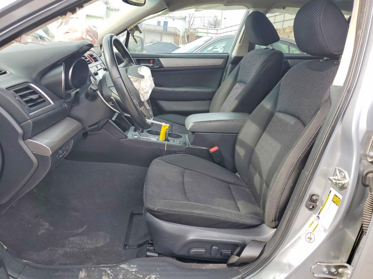 2015 SUBARU Outback
