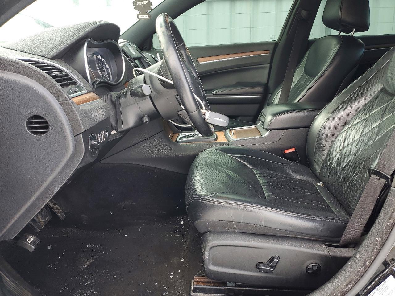2016 CHRYSLER 300
