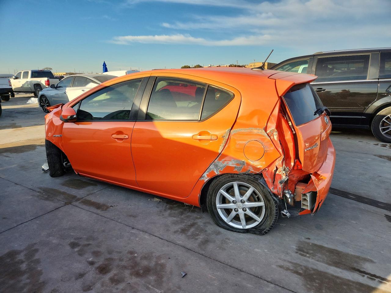 2013 TOYOTA Prius c