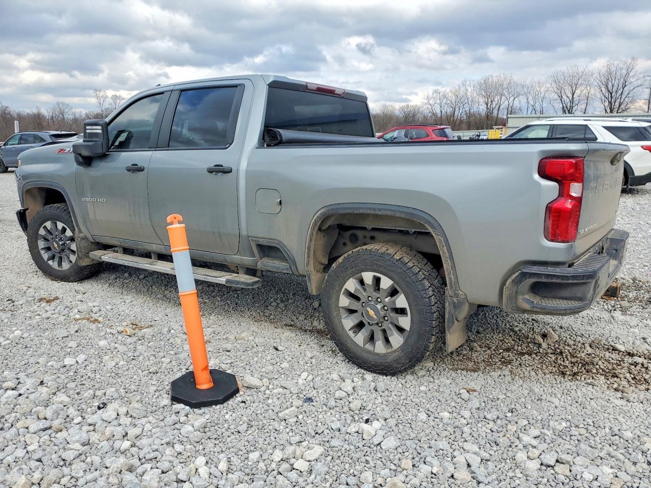 2024 CHEVROLET Silverado