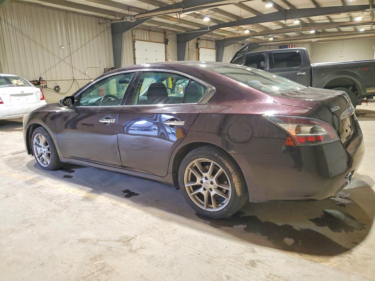 2014 NISSAN Maxima