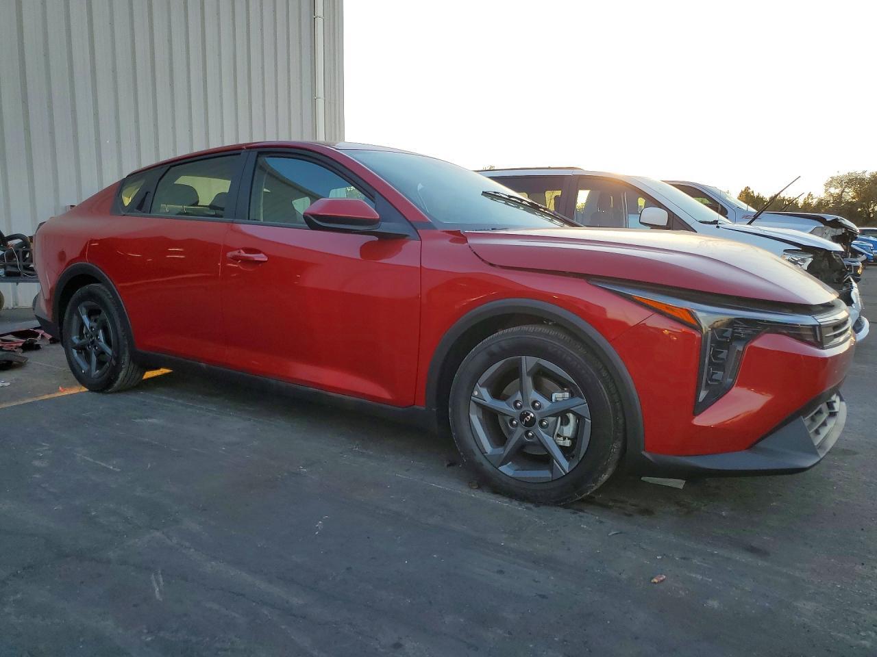 2025 KIA K4