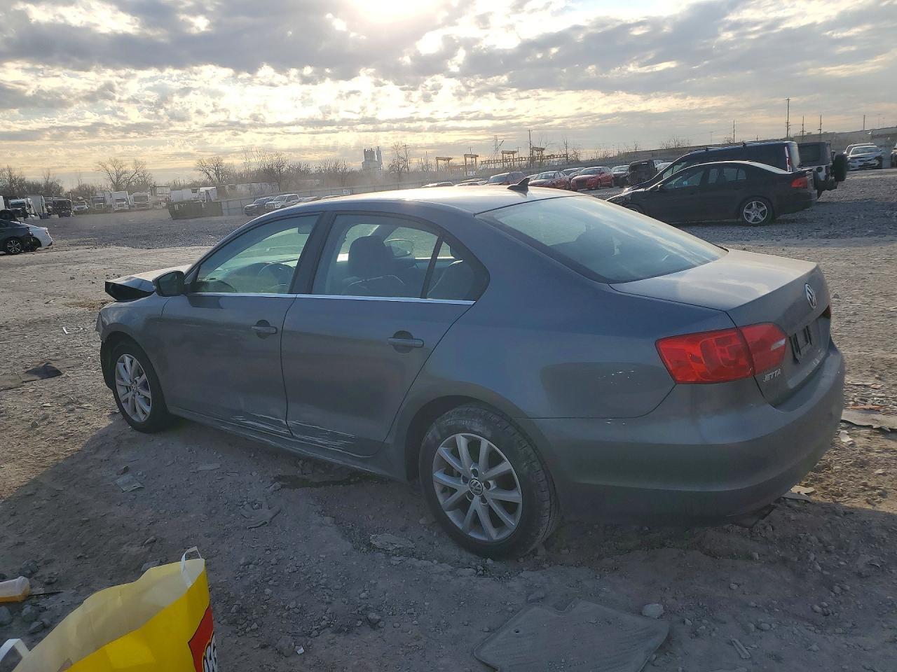 2014 VOLKSWAGEN JETTA