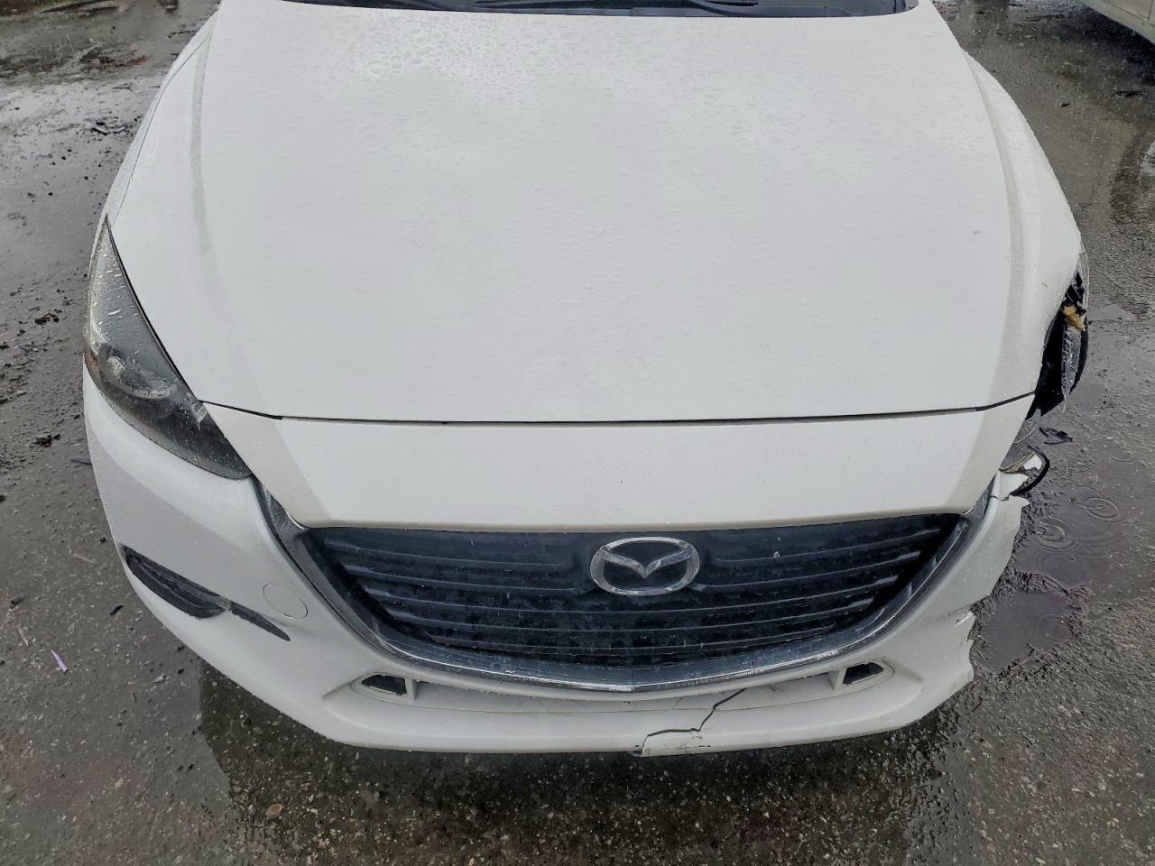 2018 MAZDA 3