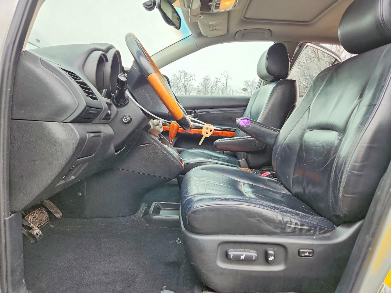 2005 LEXUS Rx 330