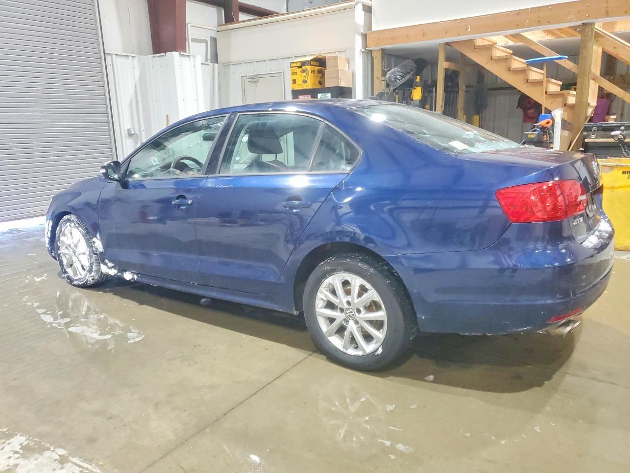 2011 VOLKSWAGEN JETTA