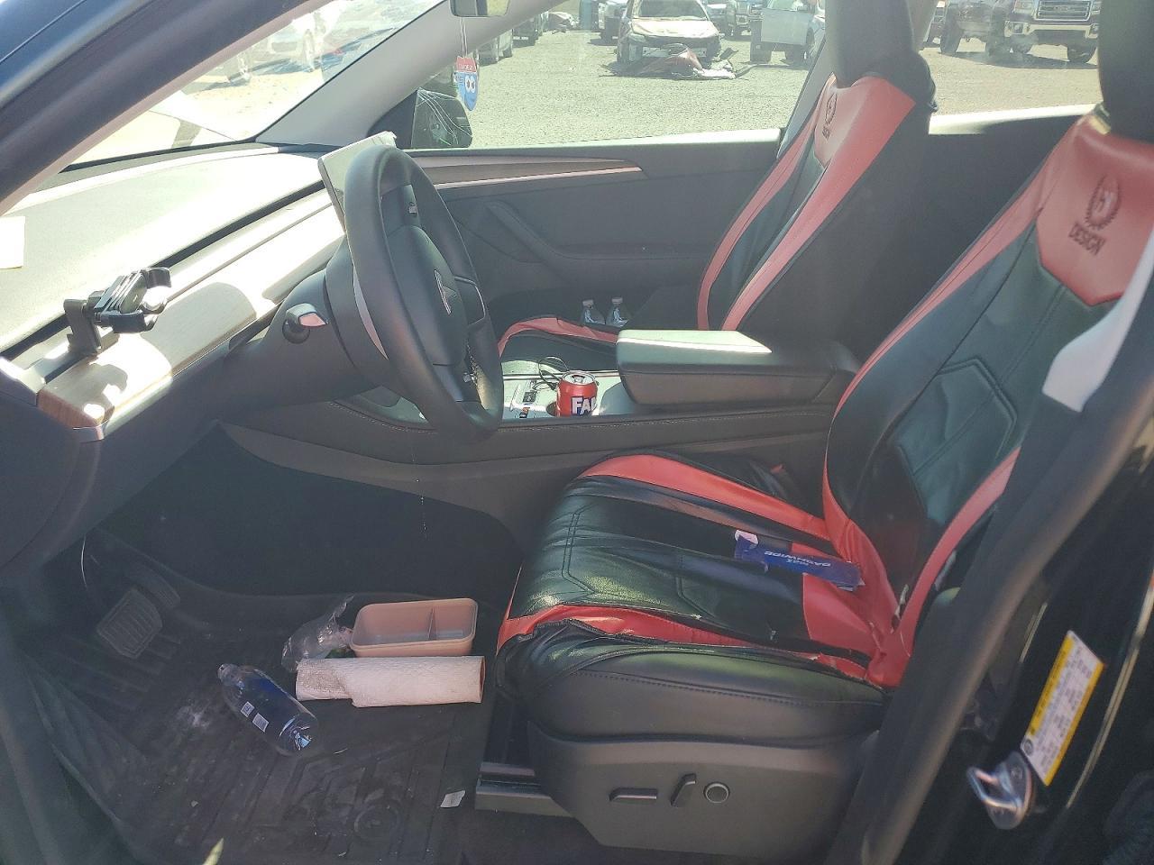 2024 TESLA MODEL Y