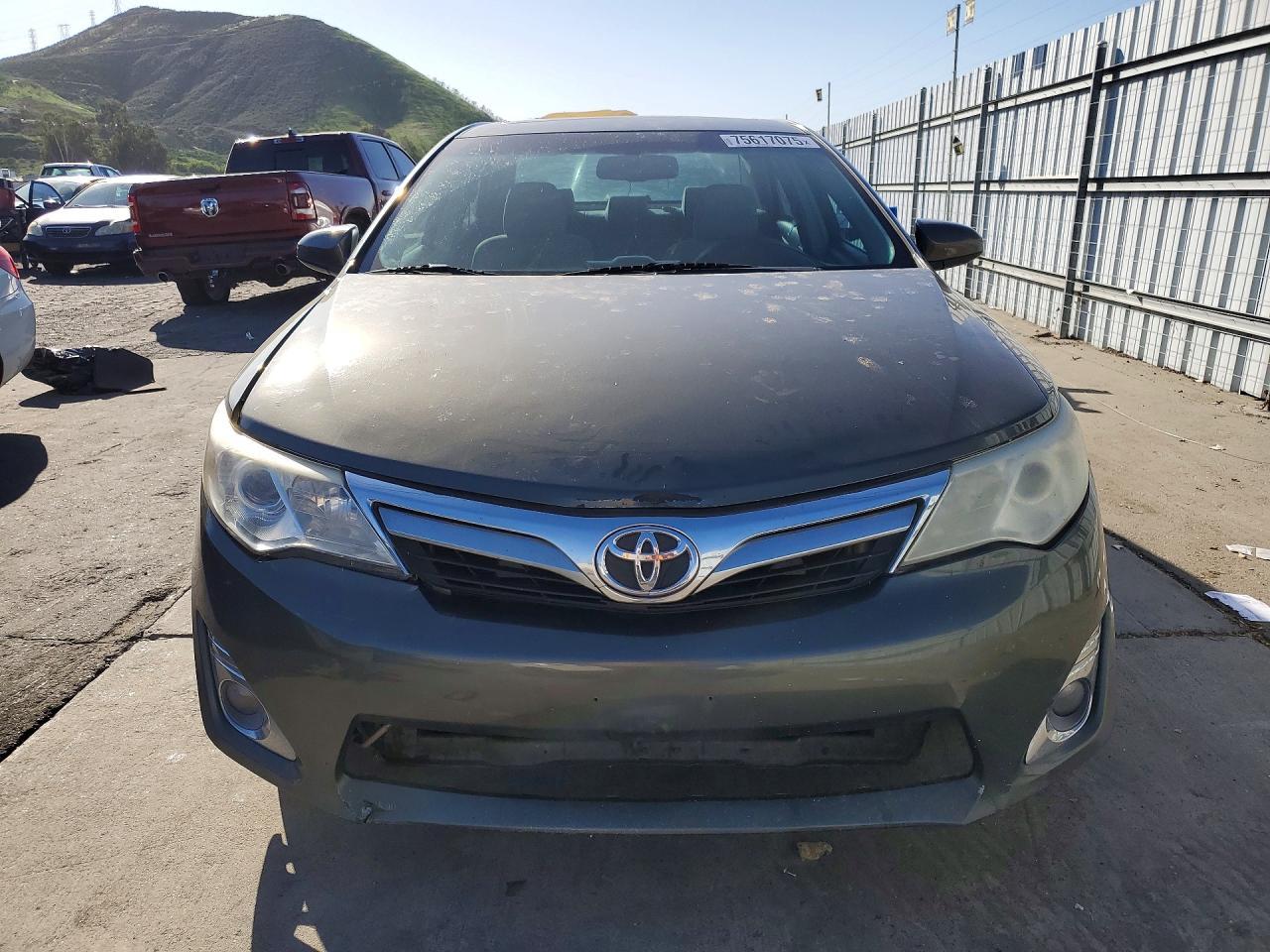 2012 TOYOTA CAMRY