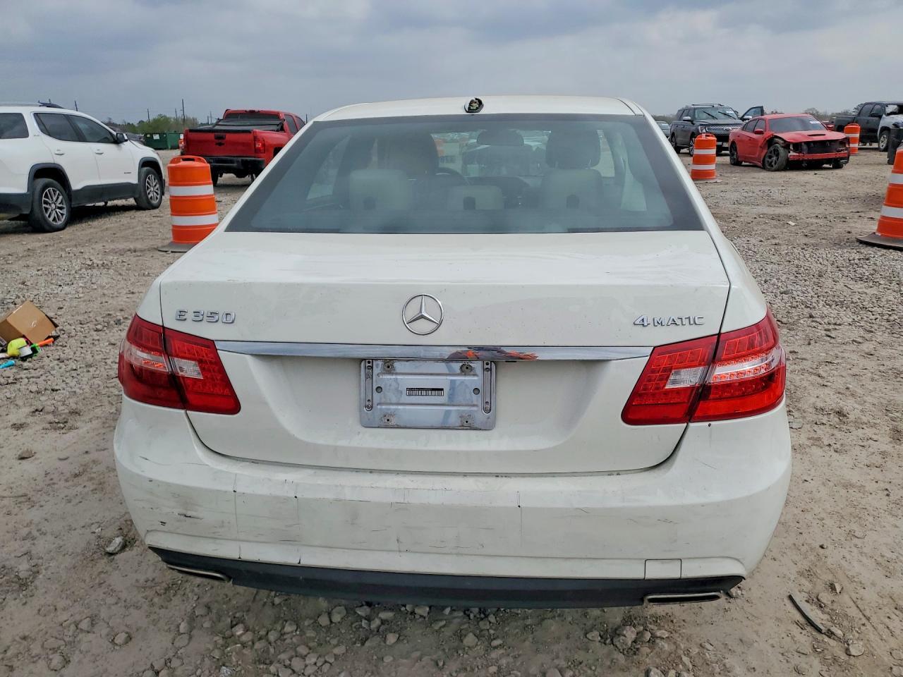 2010 MERCEDES-BENZ E-Class