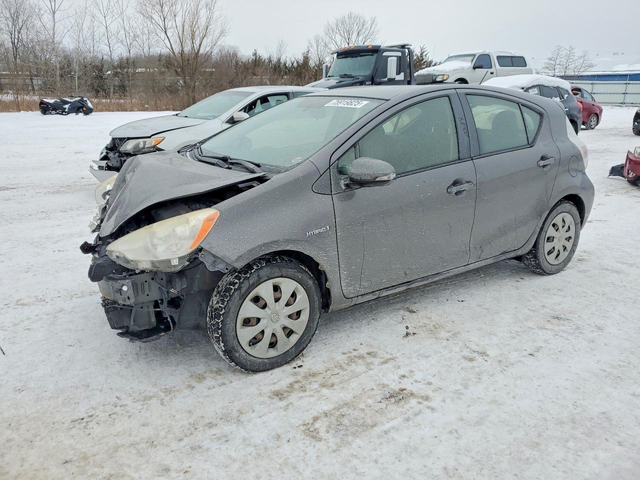 2013 TOYOTA Prius c