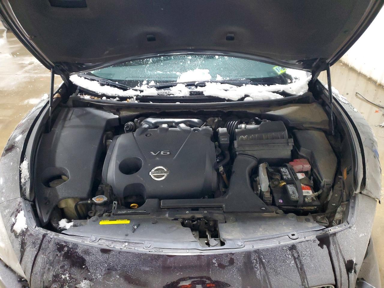 2010 NISSAN Maxima