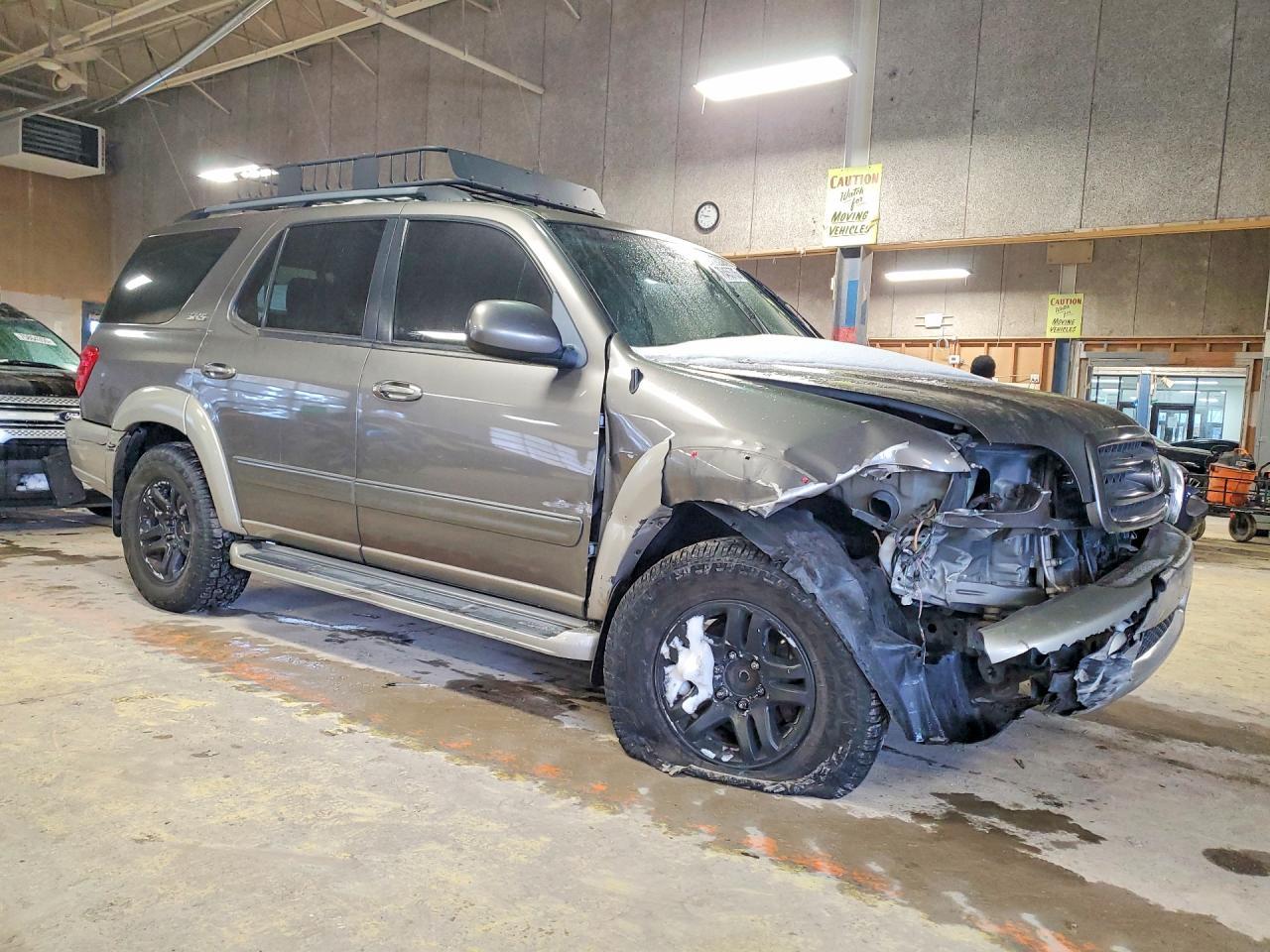 2004 TOYOTA Sequoia