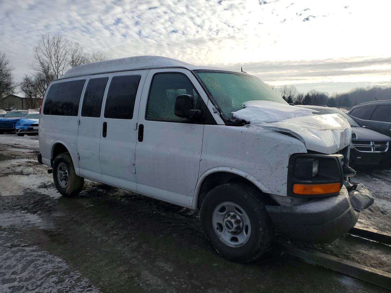 2012 GMC Savana