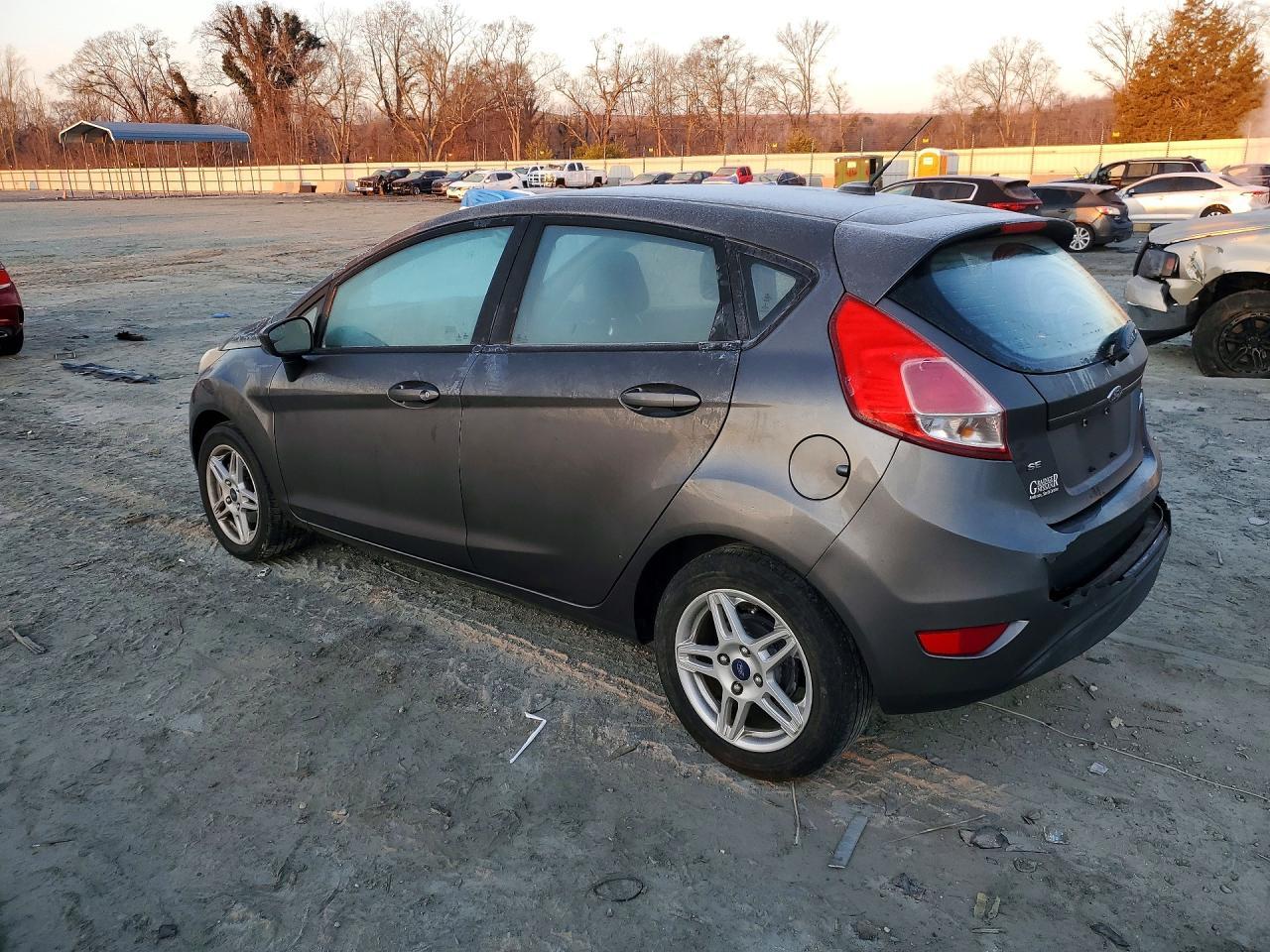 2017 FORD Fiesta