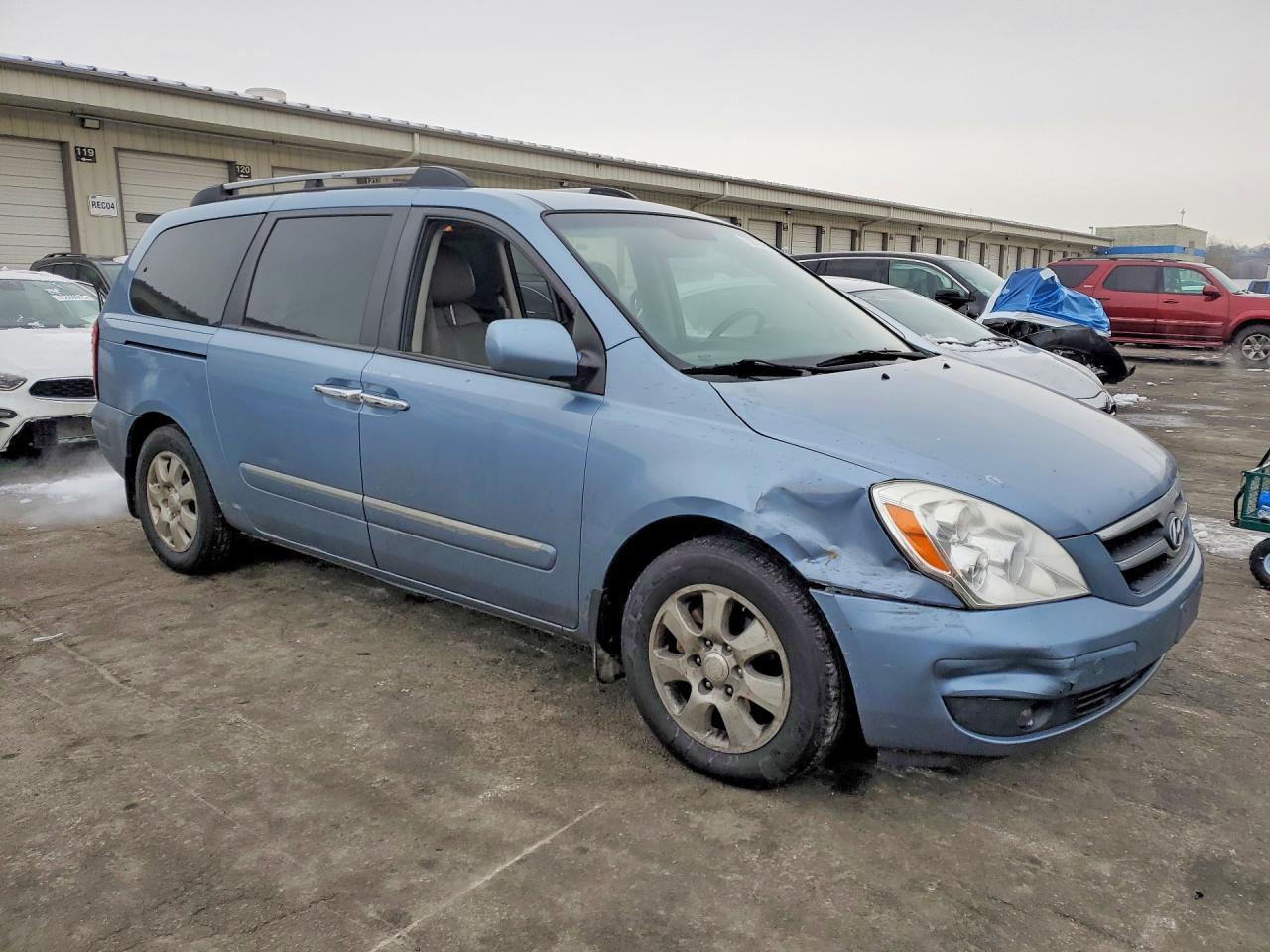 2008 HYUNDAI Entourage