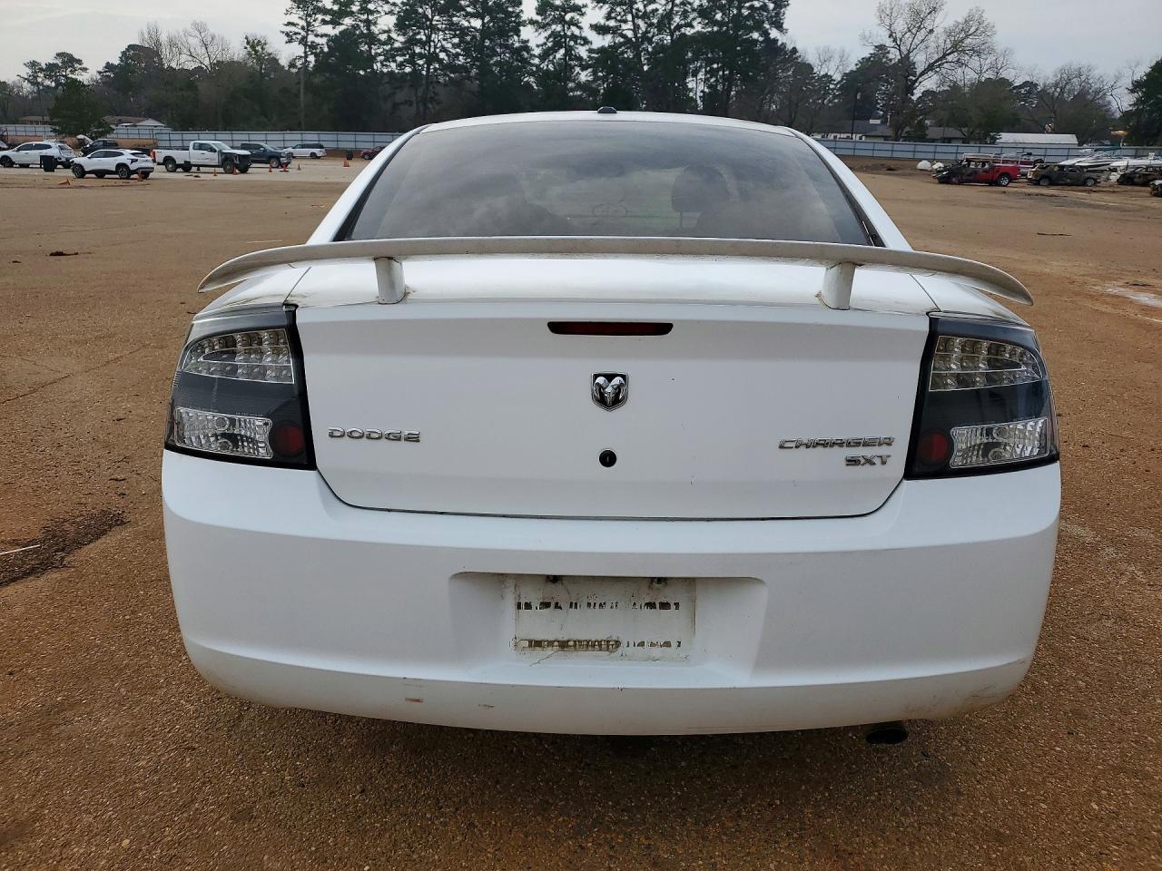 2010 DODGE CHARGER