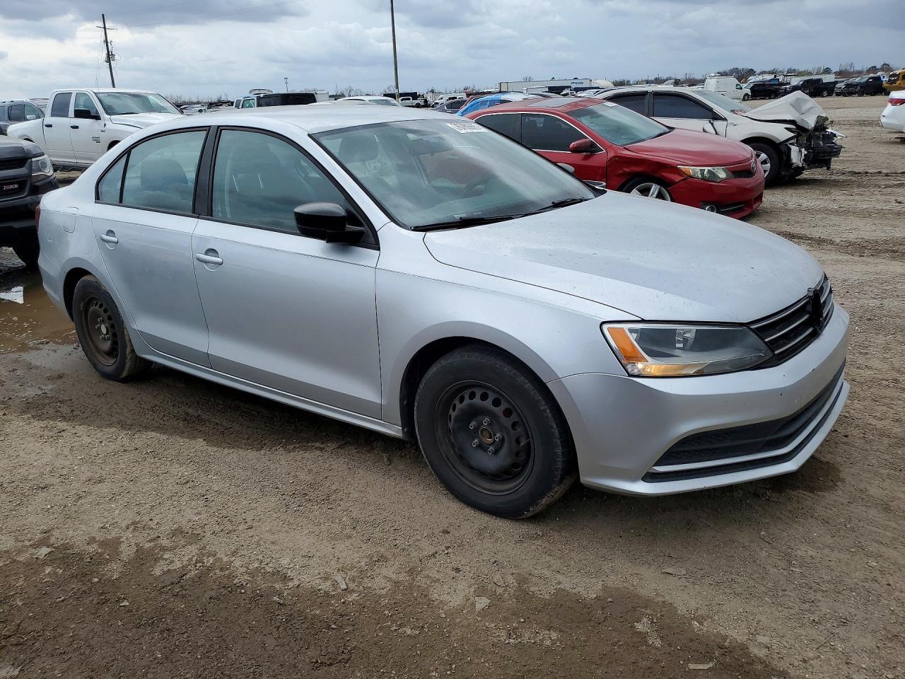 2016 VOLKSWAGEN JETTA