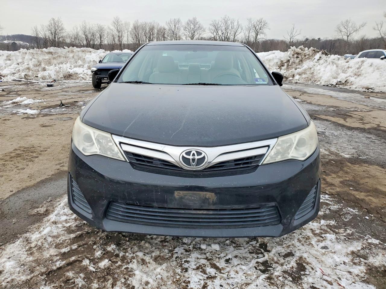 2014 TOYOTA CAMRY