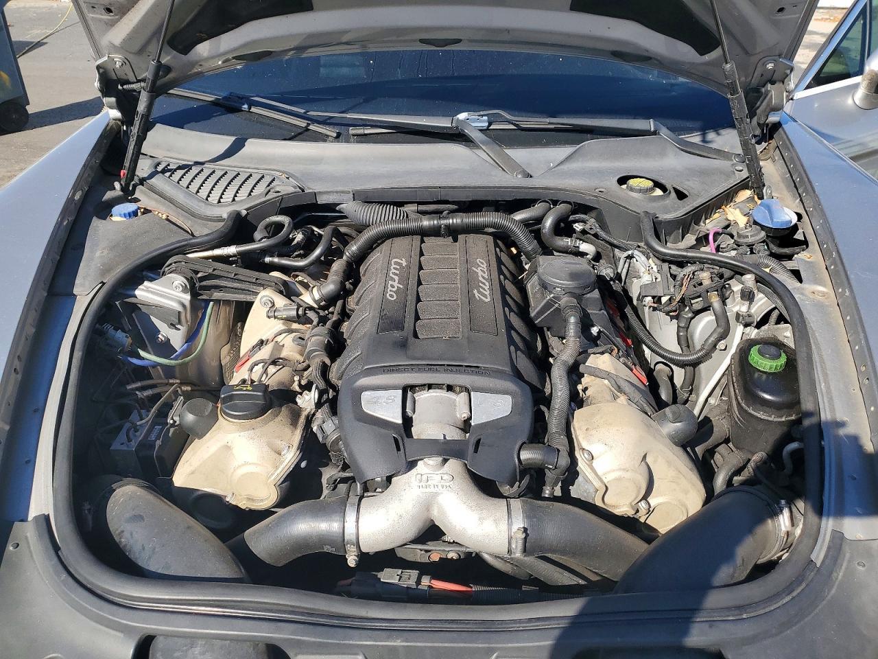 2011 PORSCHE Panamera