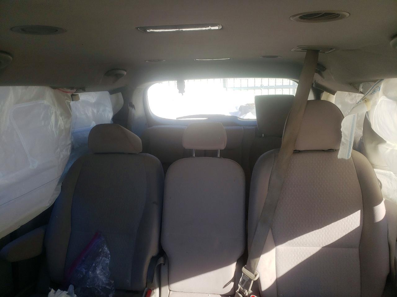 2016 KIA SEDONA