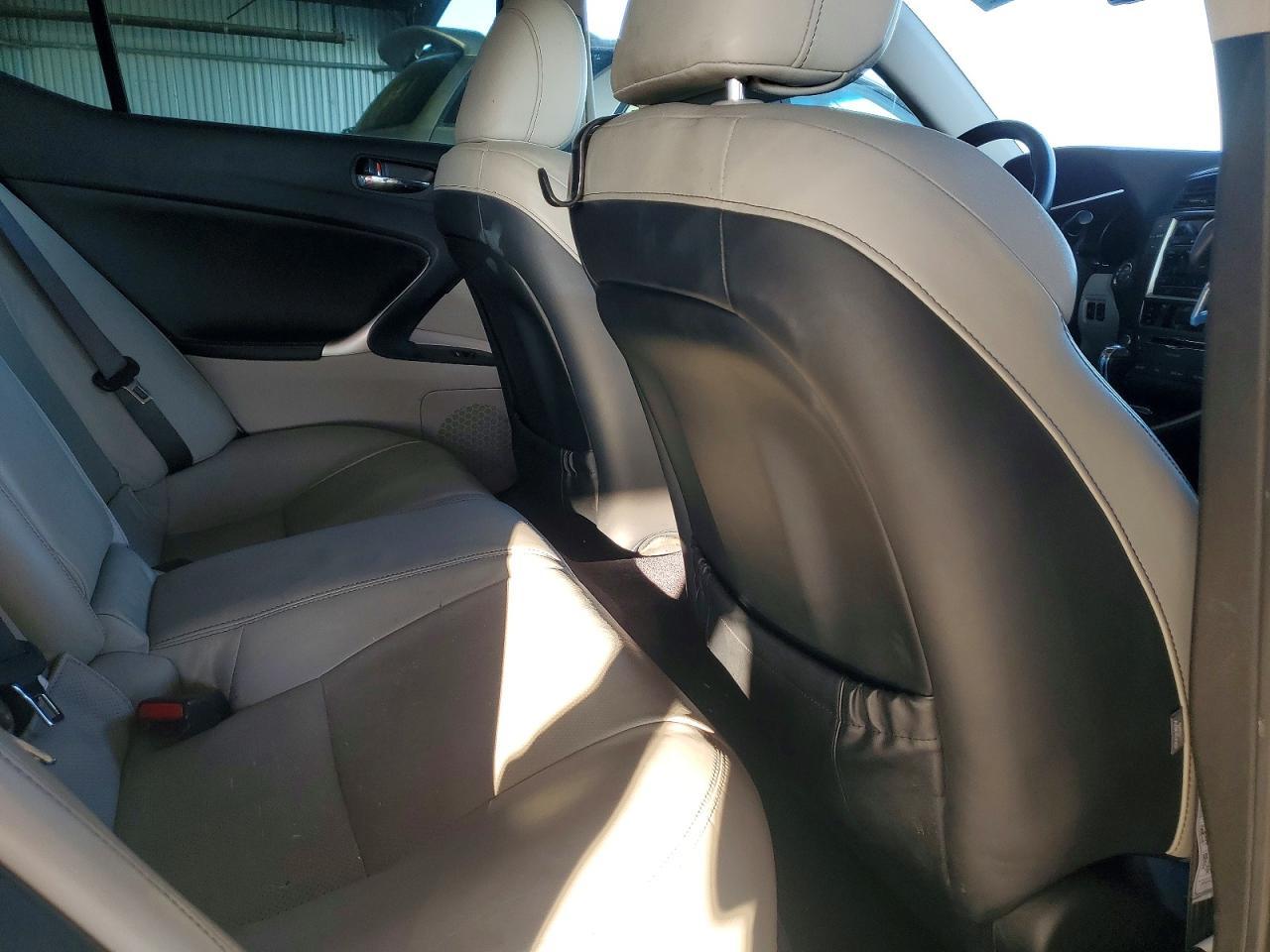 2009 LEXUS IS 250