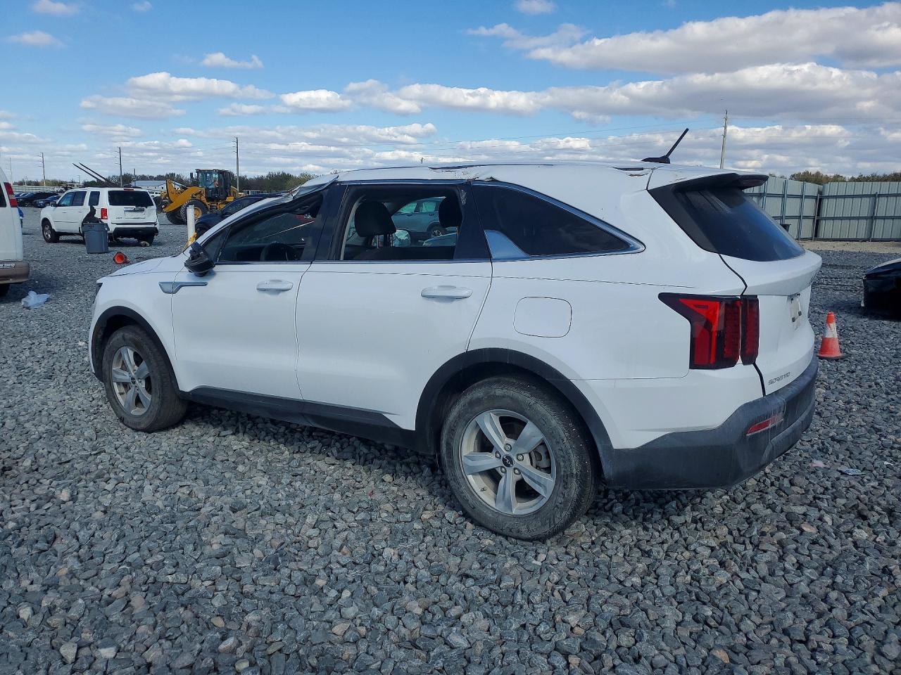 2023 KIA SORENTO