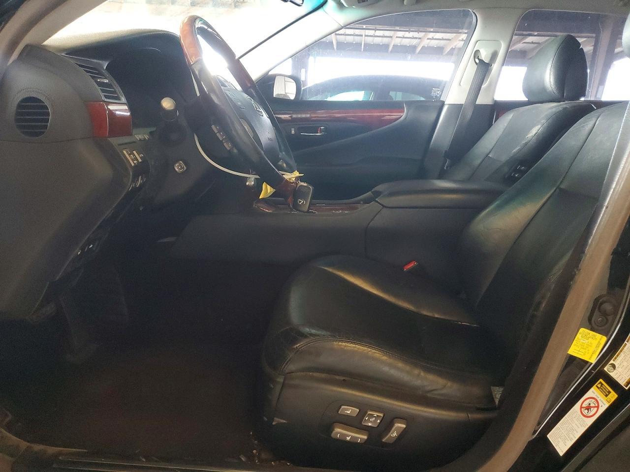 2011 LEXUS LS 460