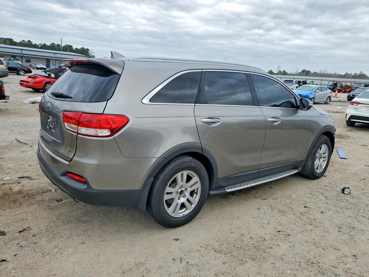2016 KIA SORENTO
