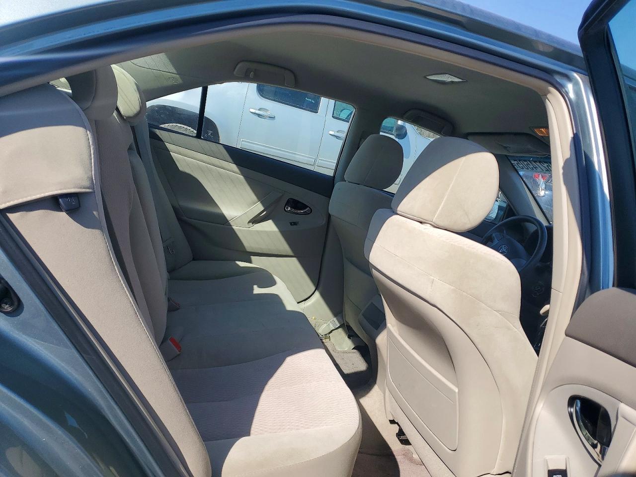 2011 TOYOTA CAMRY