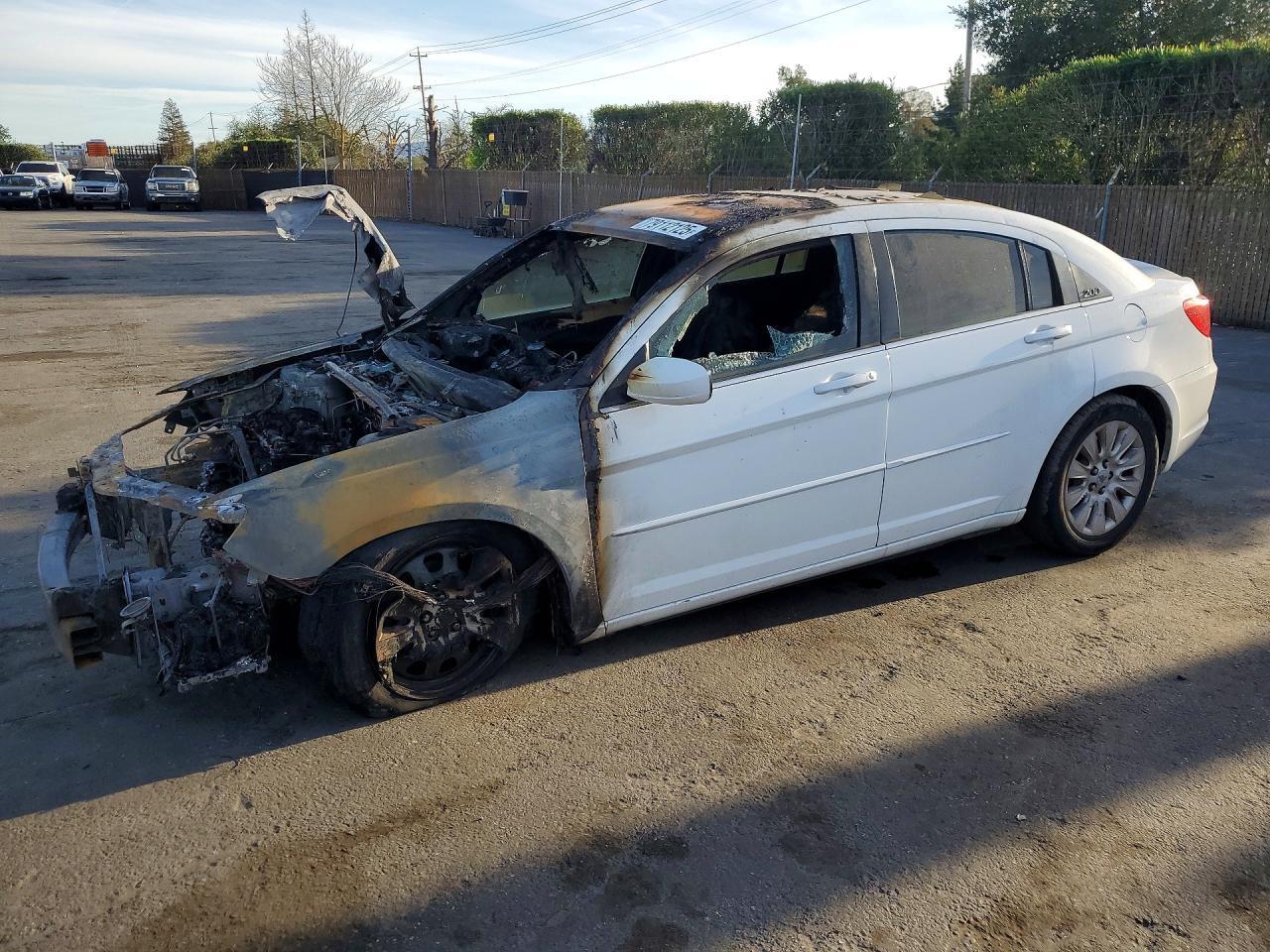 2012 CHRYSLER 200