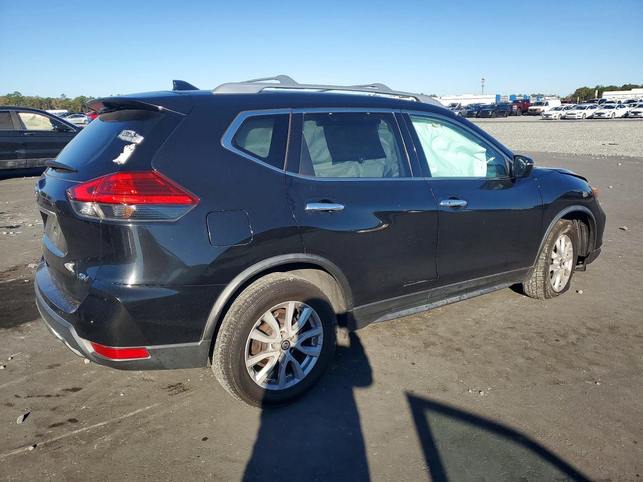 2017 NISSAN ROGUE