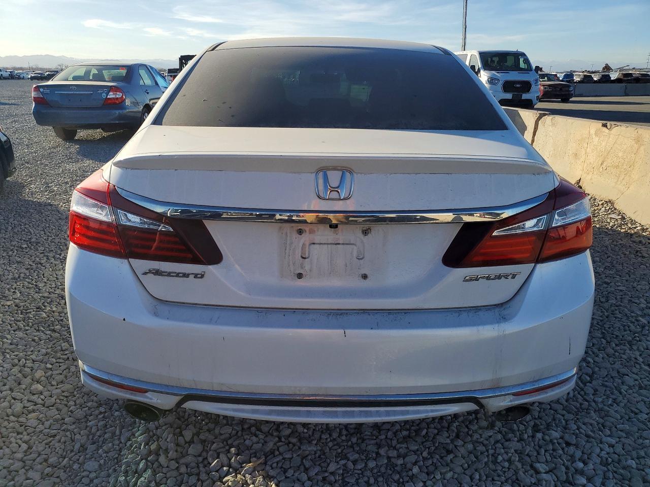 2017 HONDA ACCORD